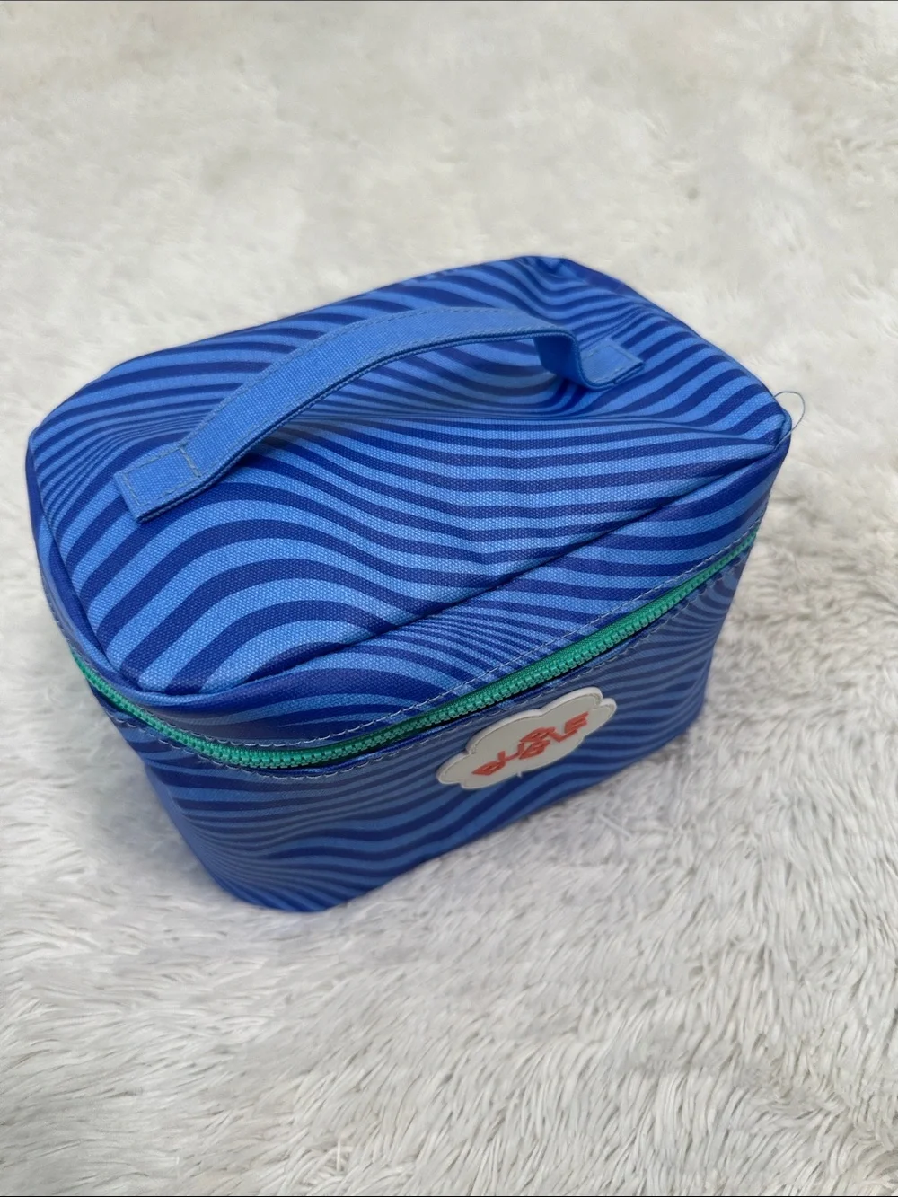 ❤️ NWOT Bubble Skincare Makeup Bag